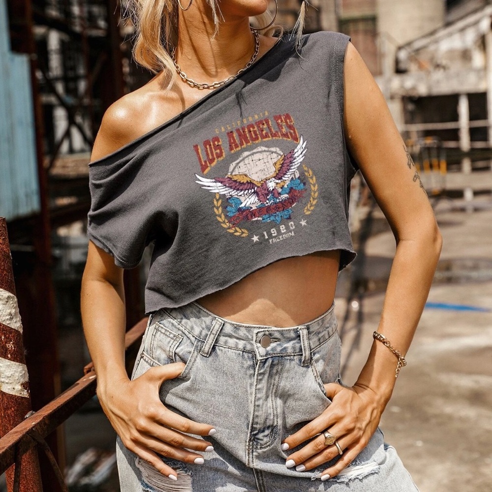 Off the shoulder cropped grey graphic tee